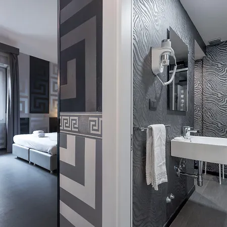 Hotel Spagna 2*